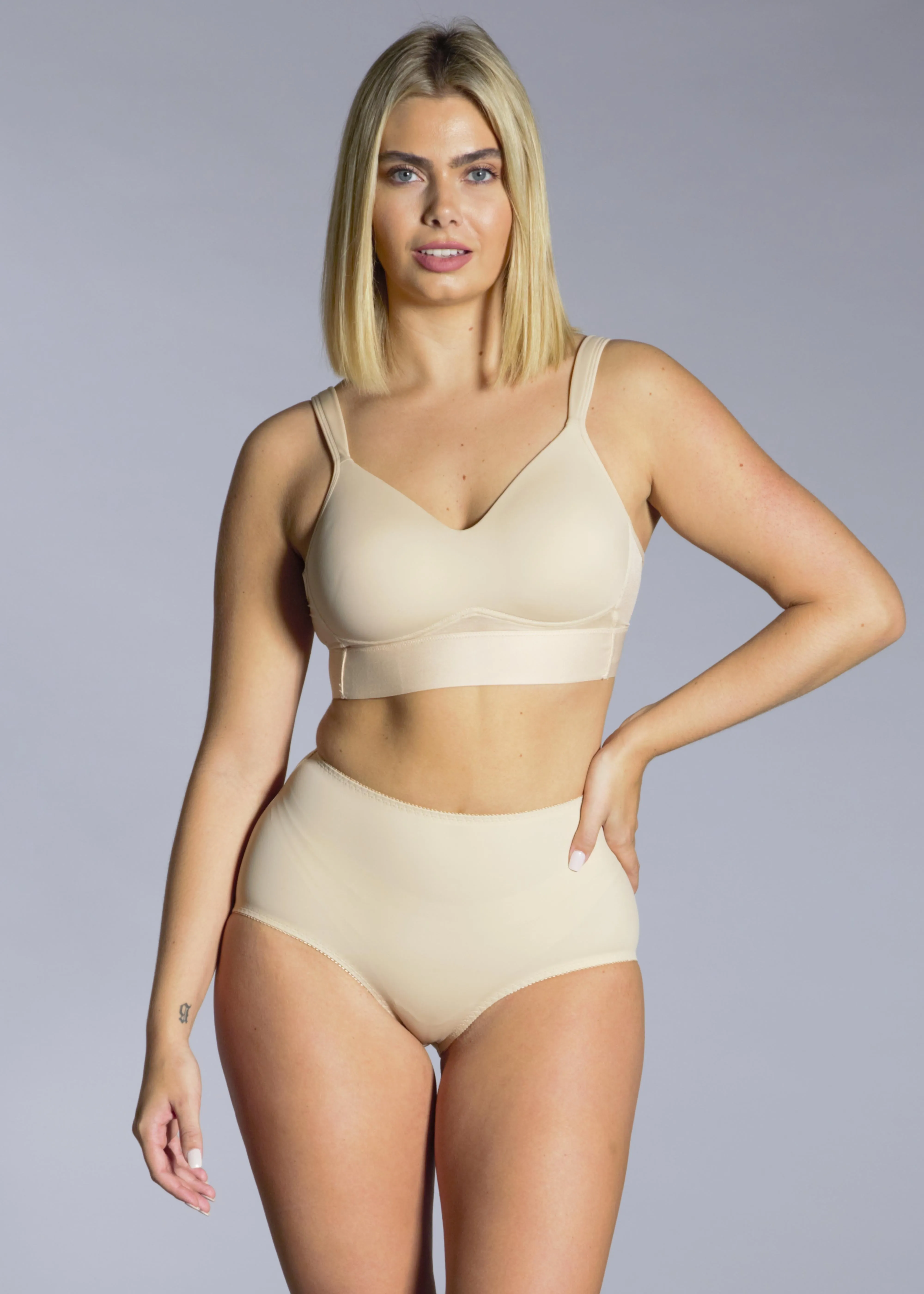 2-Pack: Molded Cup Bra Wire free with Elastic Band and Mesh Back Detail