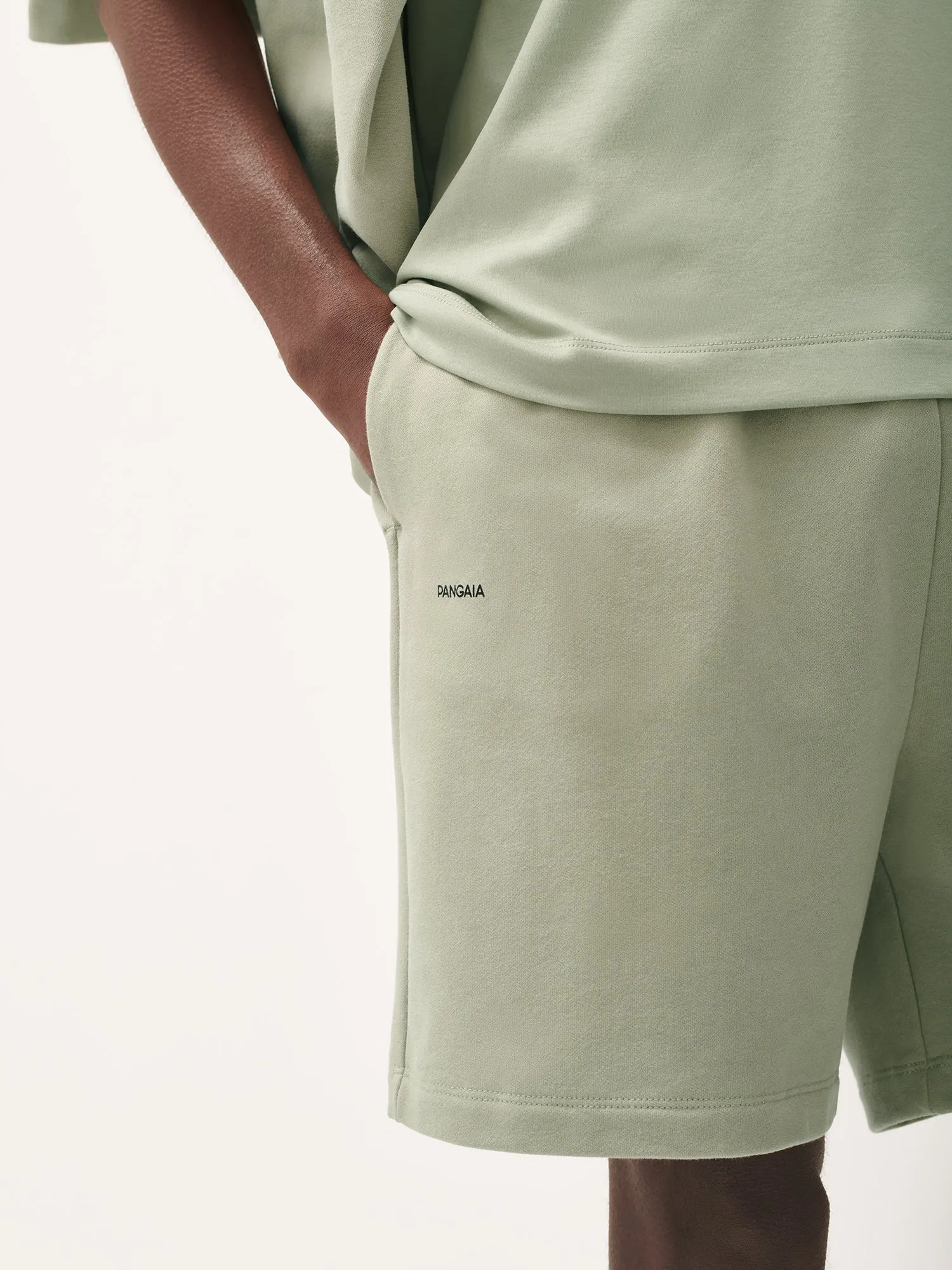 365 Midweight Mid Length Shorts—moss-green