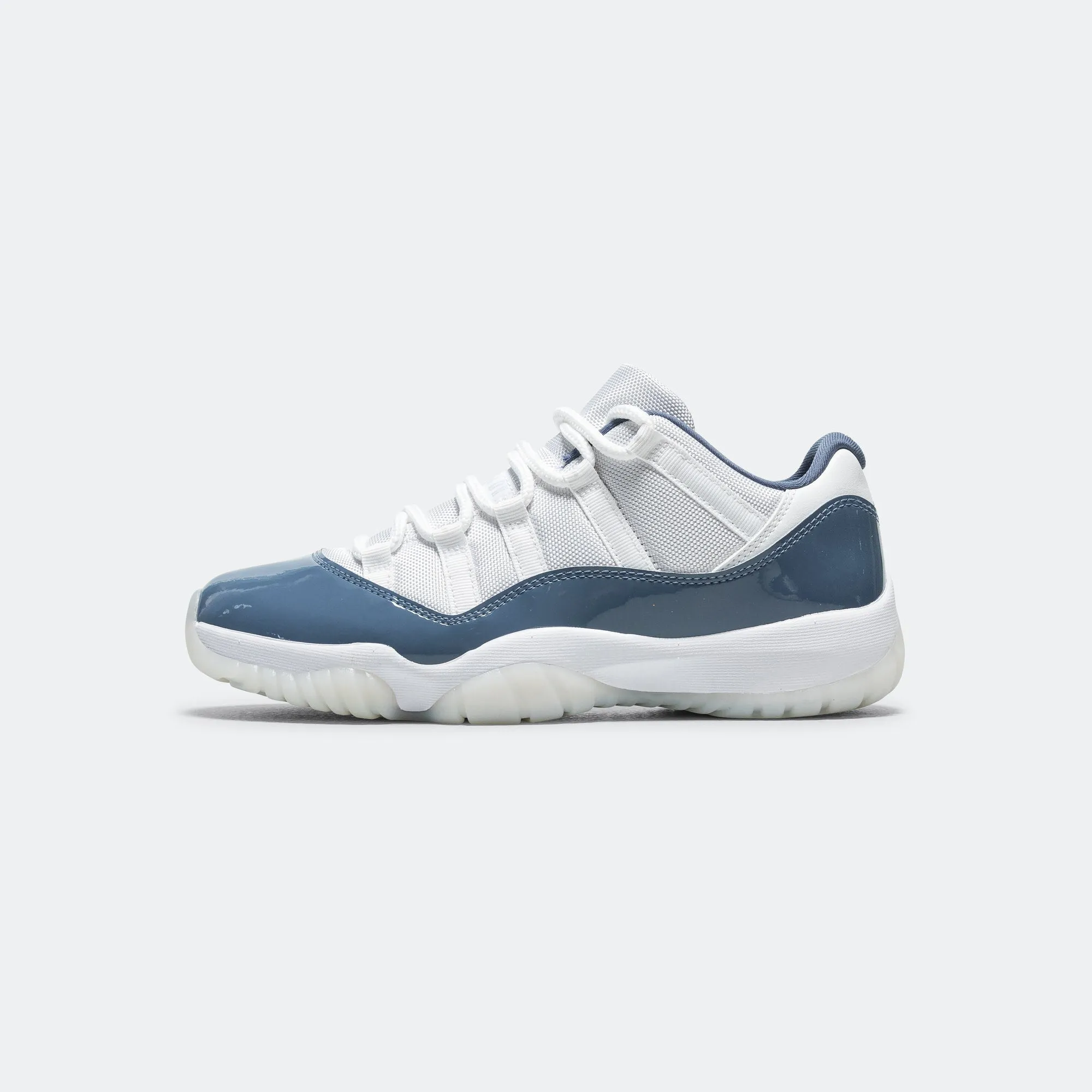 Air Jordan 11 Retro Low - White/Midnight Navy-Diffused Blue