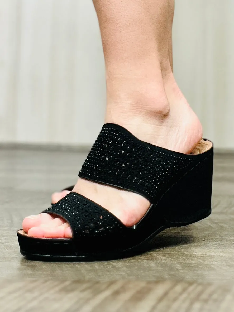 Atalina Platform Wedge-Black