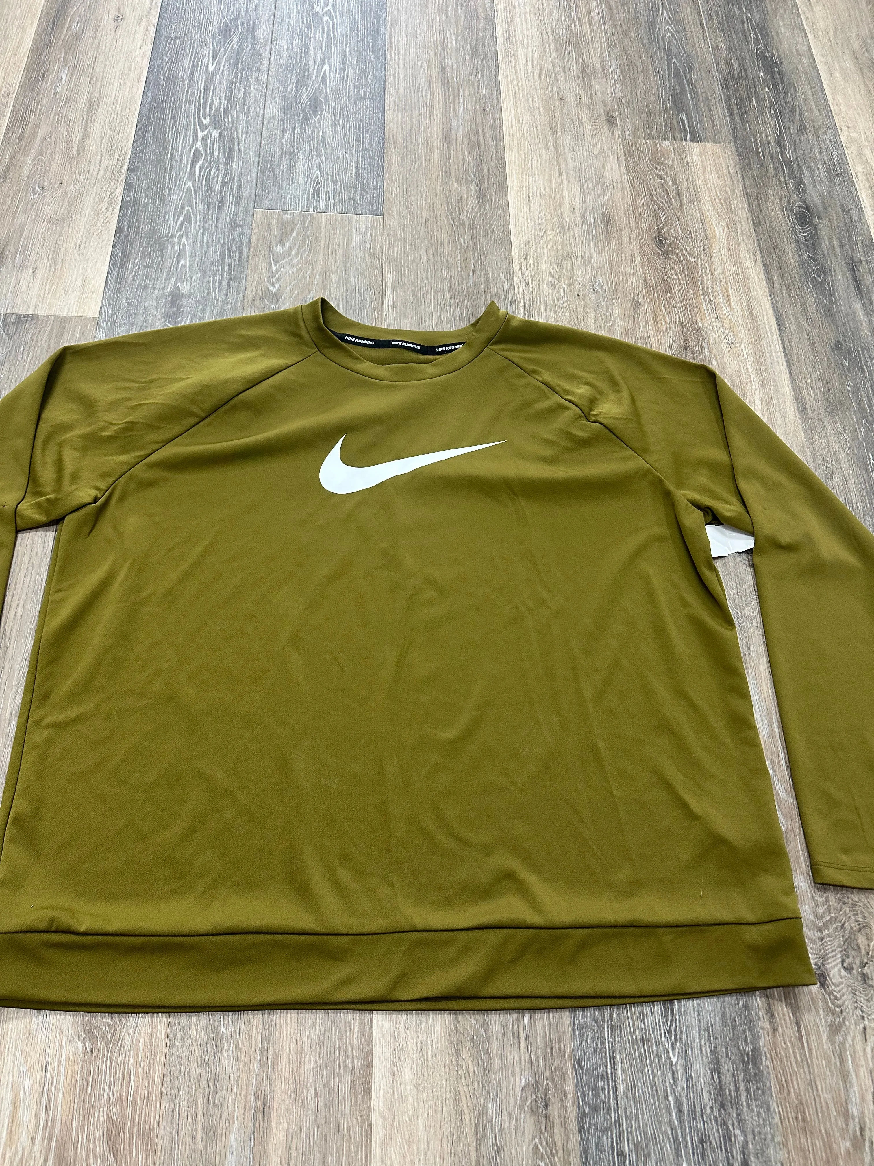 Athletic Top Long Sleeve Collar By Nike Apparel  Size: Xxl