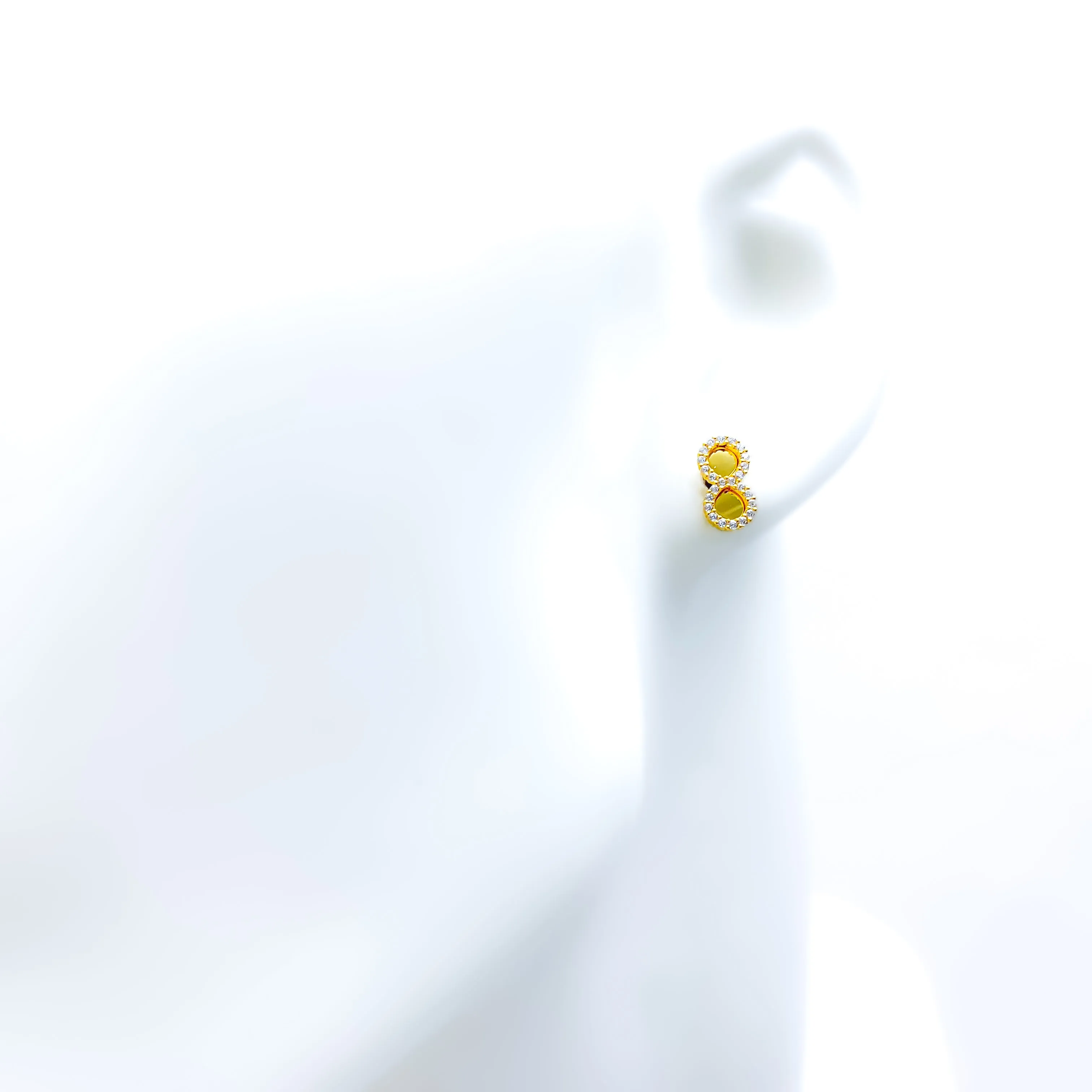 Attractive Elegant 21k Gold CZ Earrings