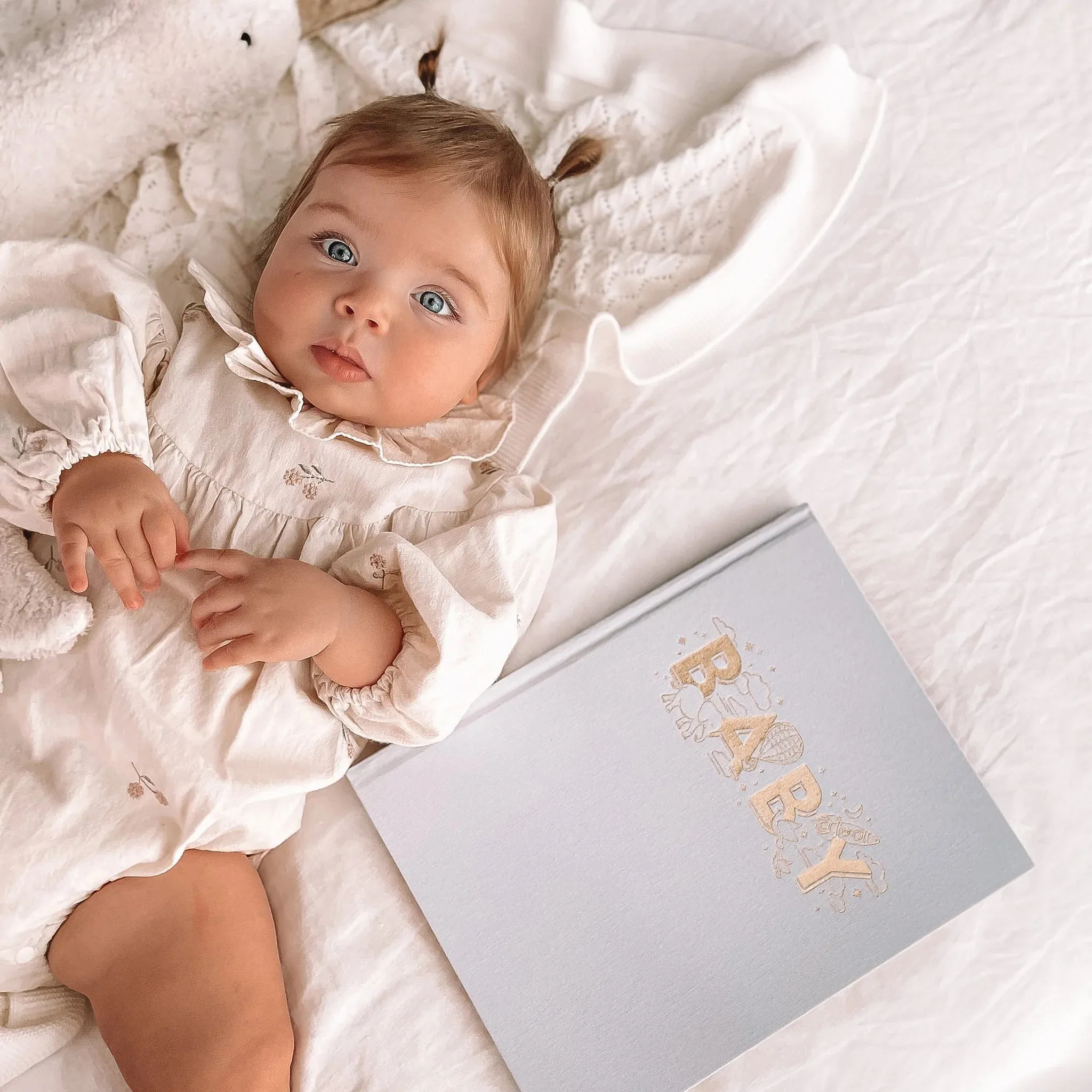 Baby Book | Powder