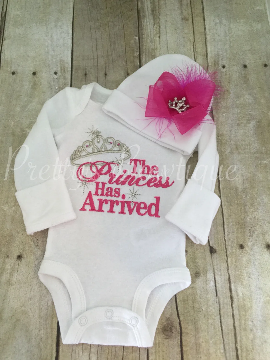 Baby Girl Coming Home Outfit -- The Princess Has Arrived Embroidery Design Bodysuit & Hat Set