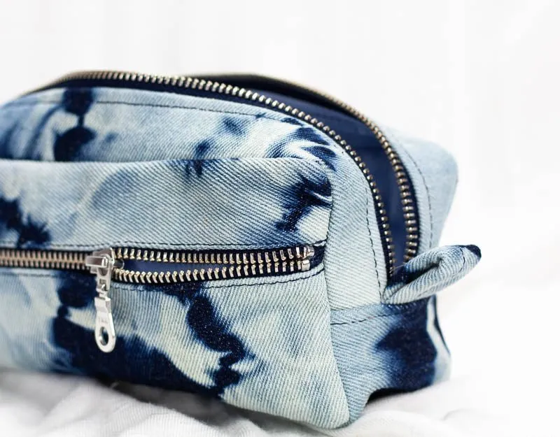 Brick case - Tie dye blue jeans