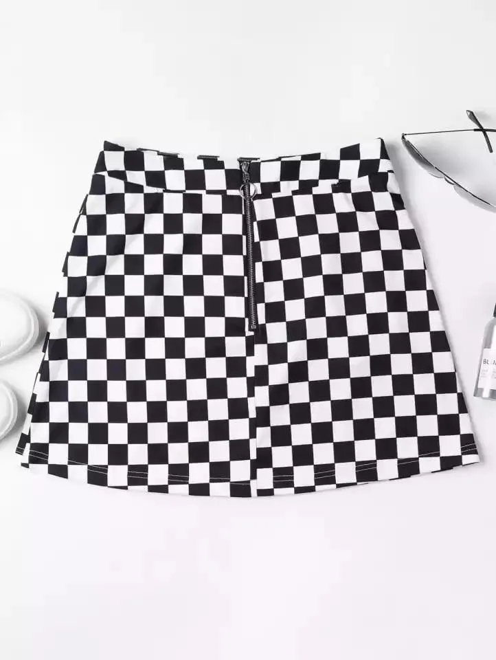 Checkered skirt 🖤