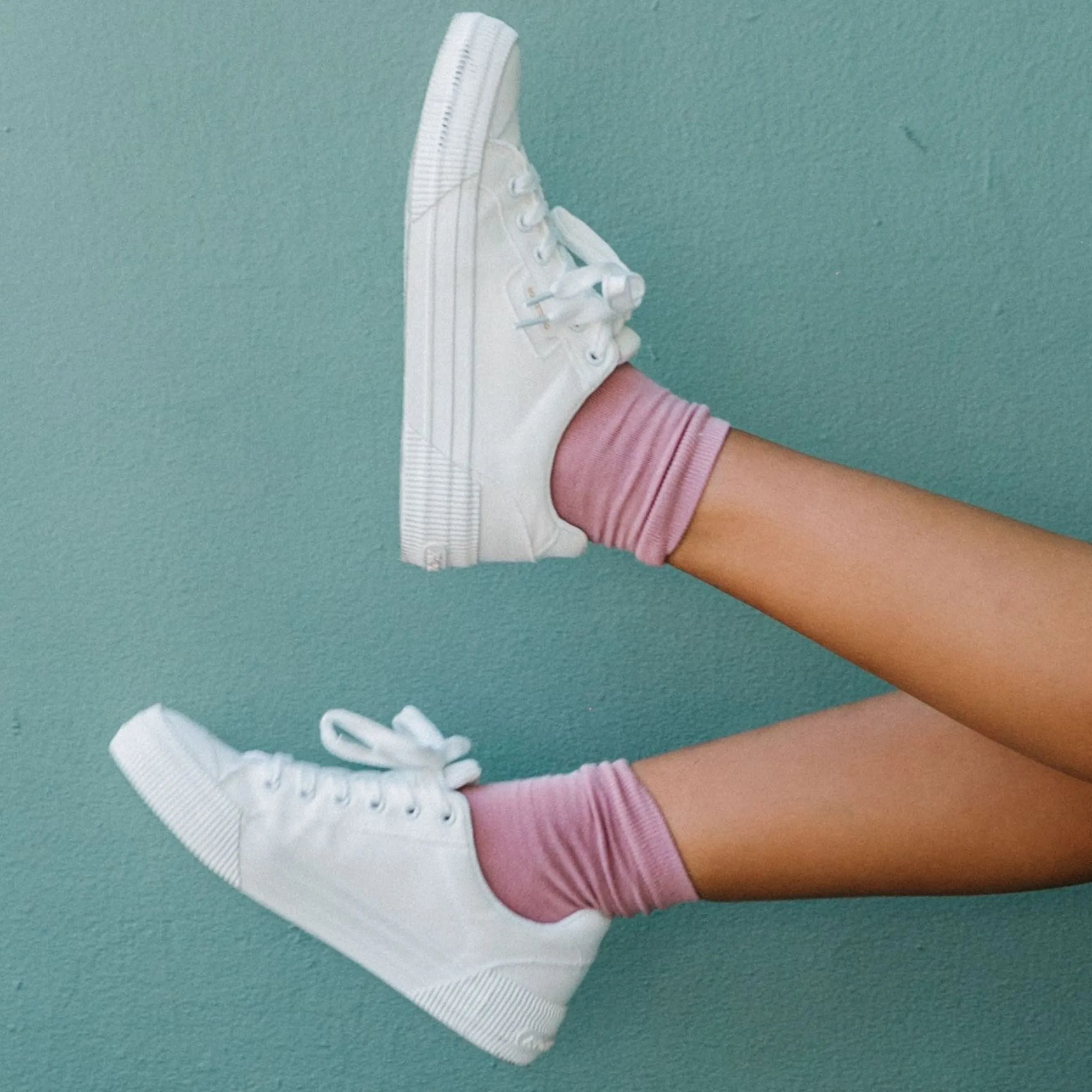 Cheery White Sneaker