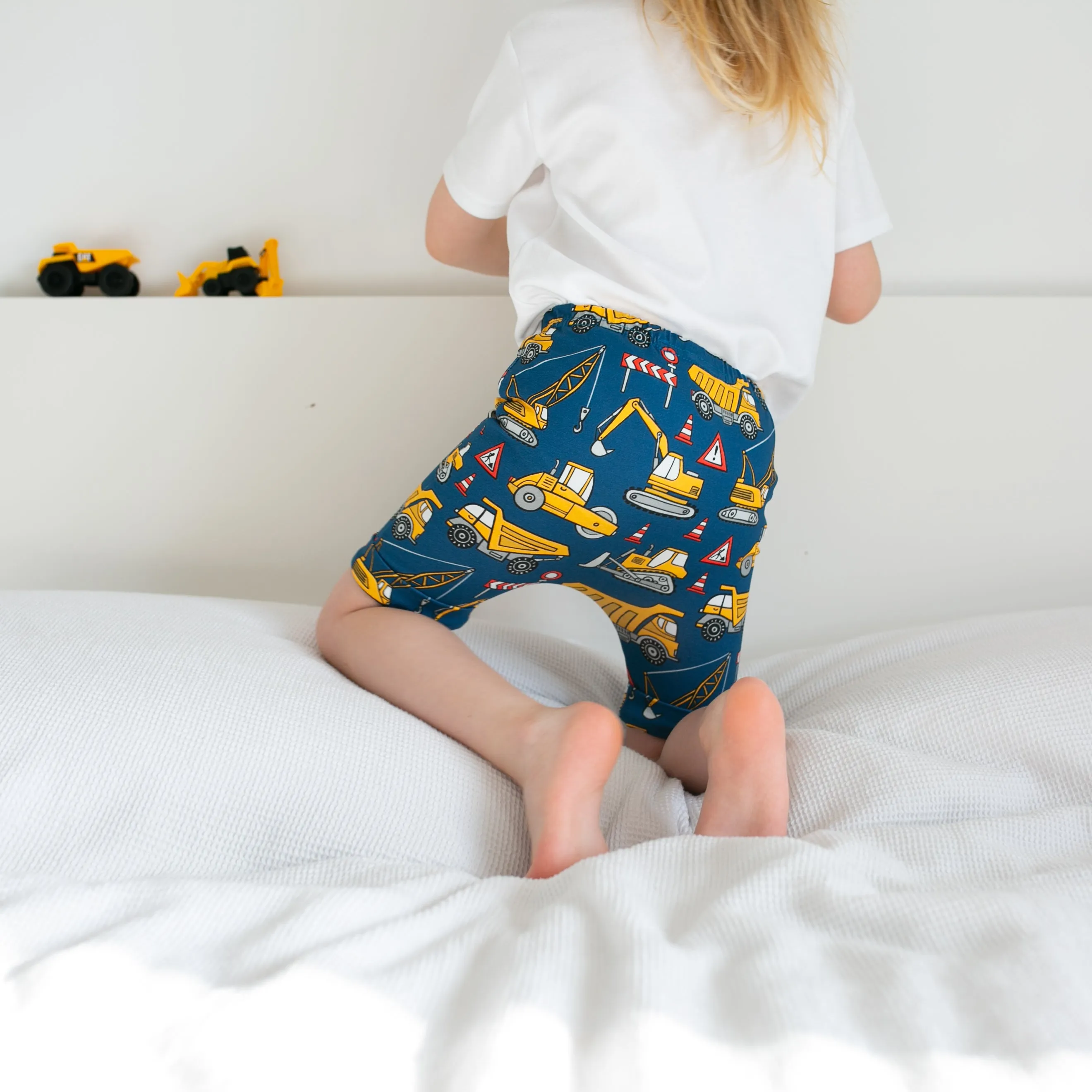 Digger print shorts