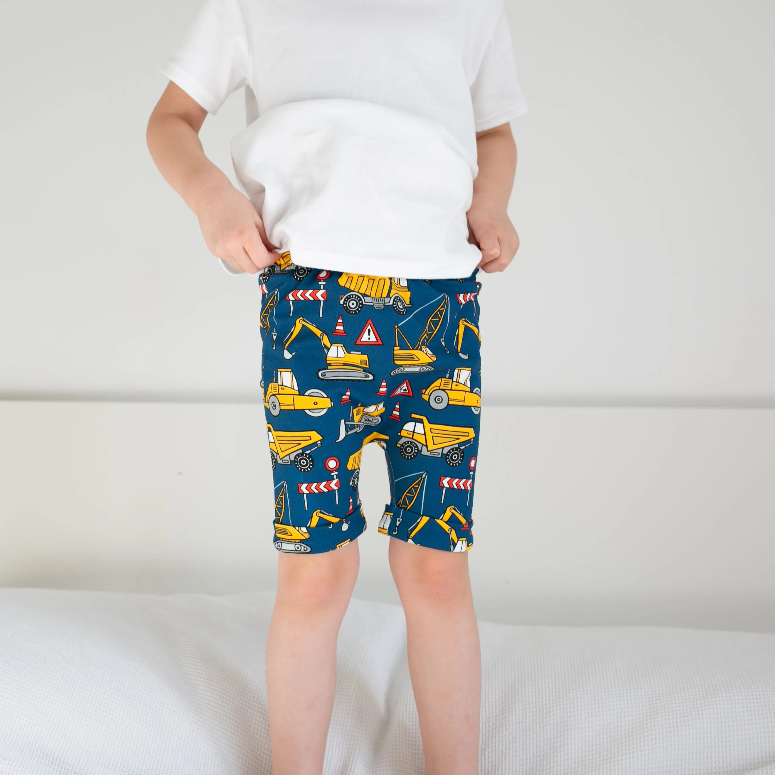 Digger print shorts