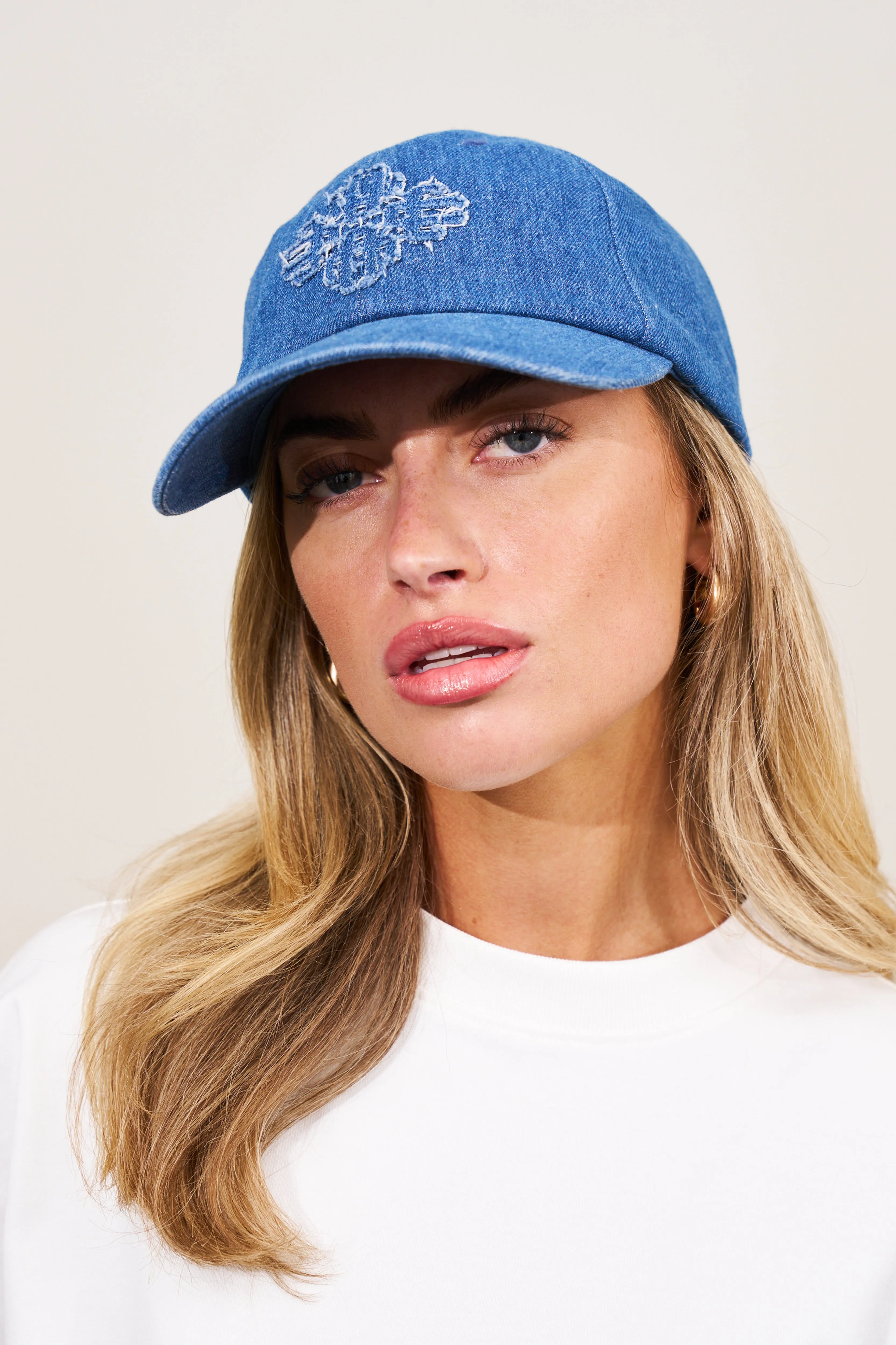 EMBLEM DENIM CAP - BLUE WASH