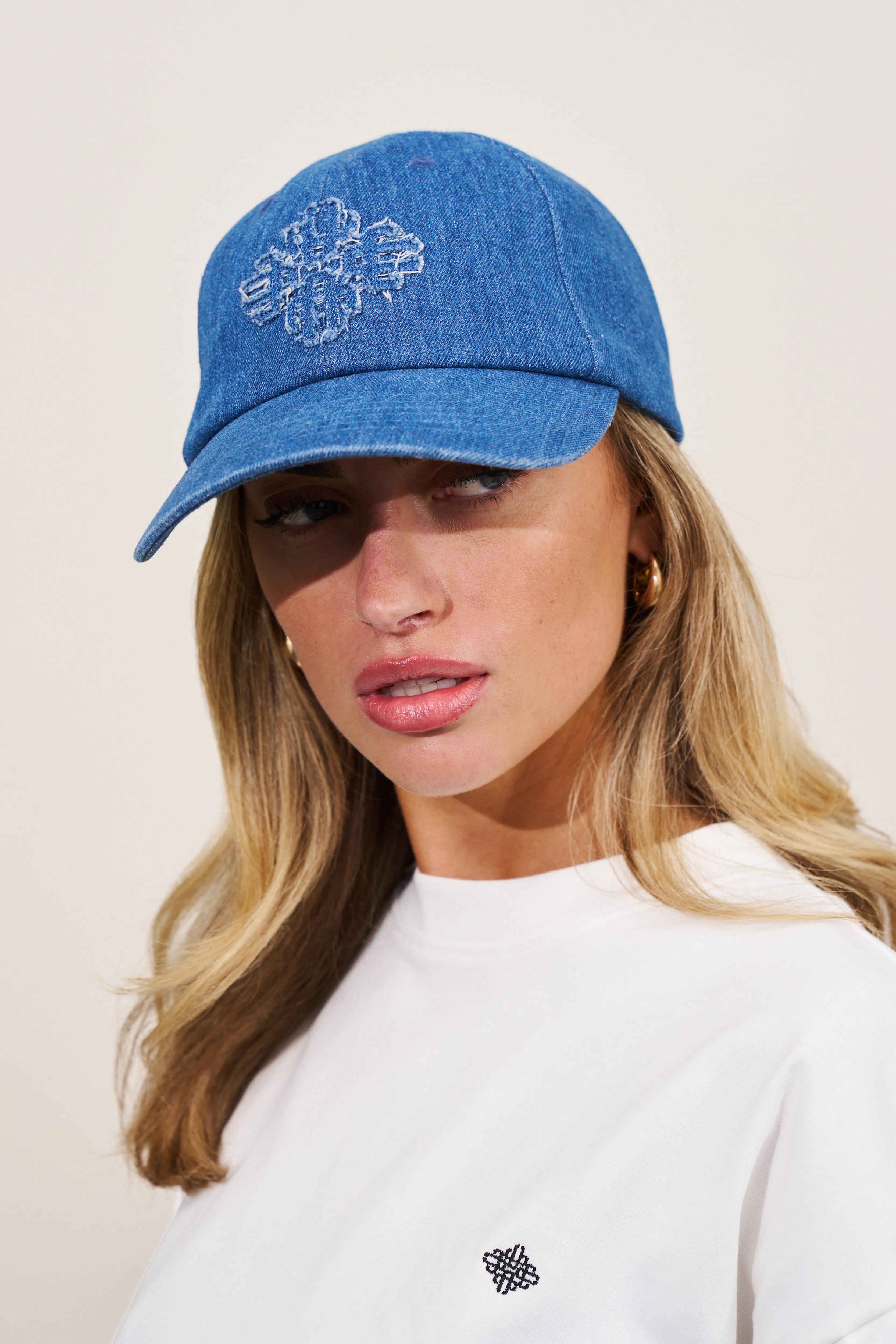 EMBLEM DENIM CAP - BLUE WASH