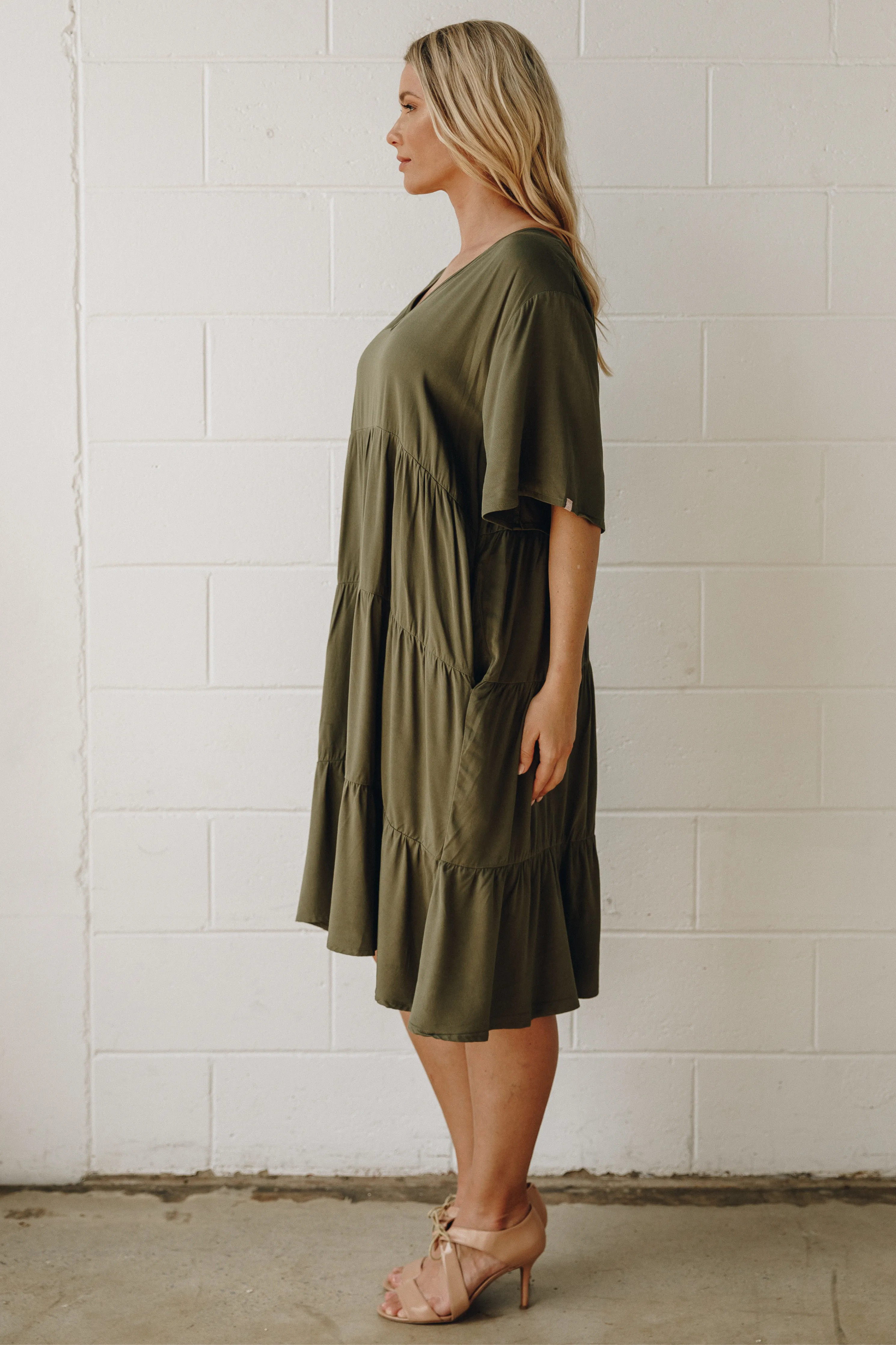 FINAL SALE Chic Dress in Khaki