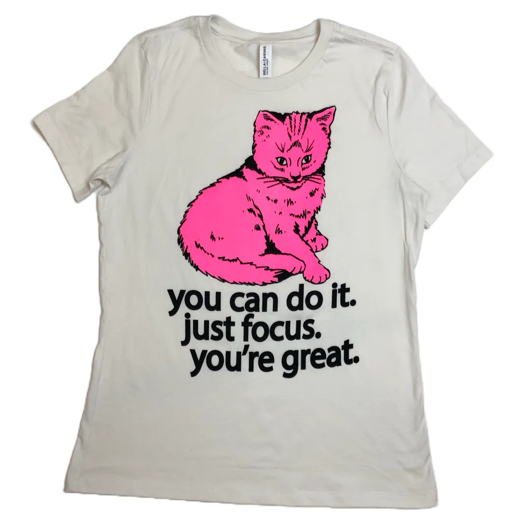 Focus Cat Women’s T-shirt - Vintage Pink