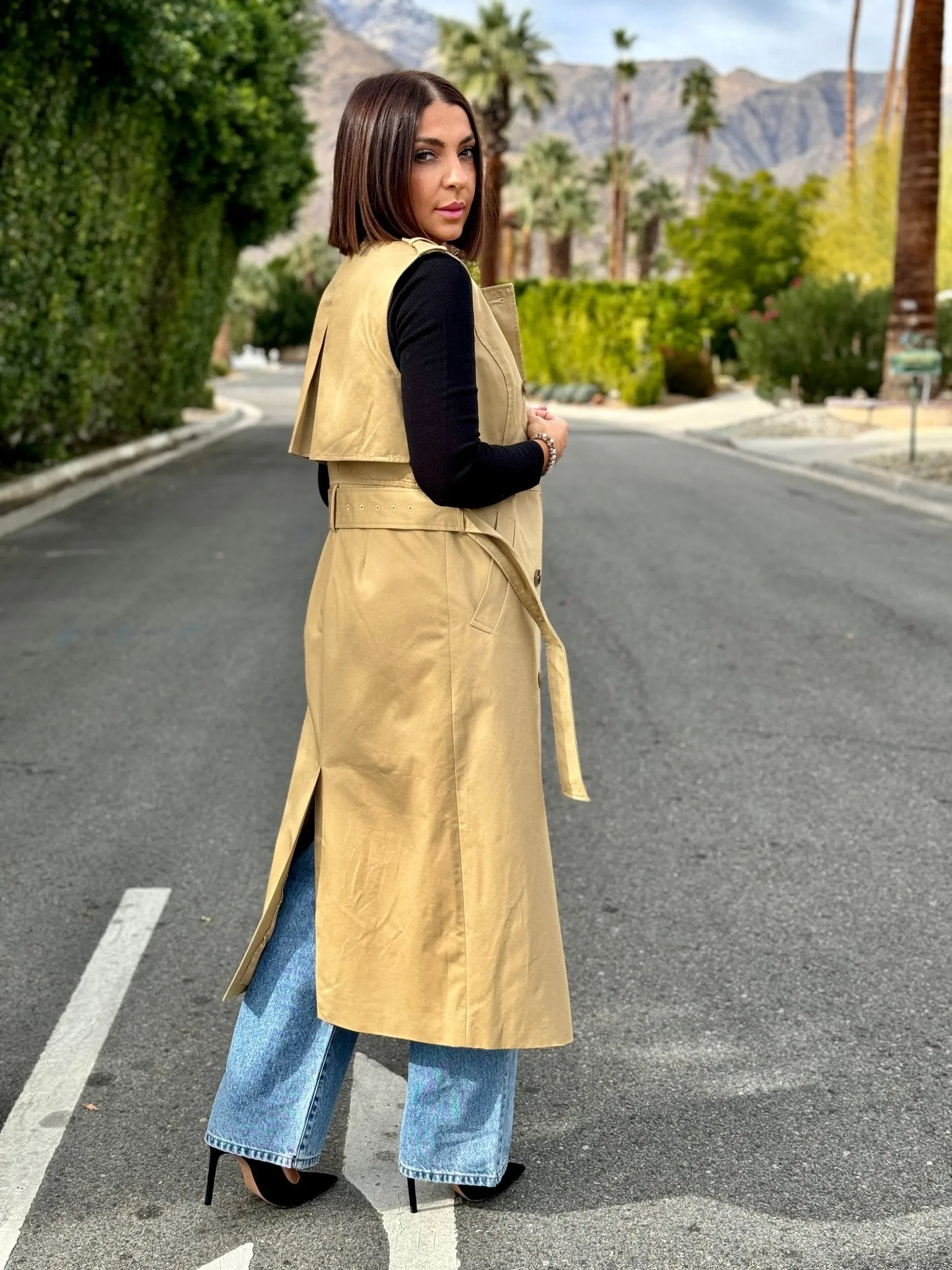 Kylie Sleeveless Trench