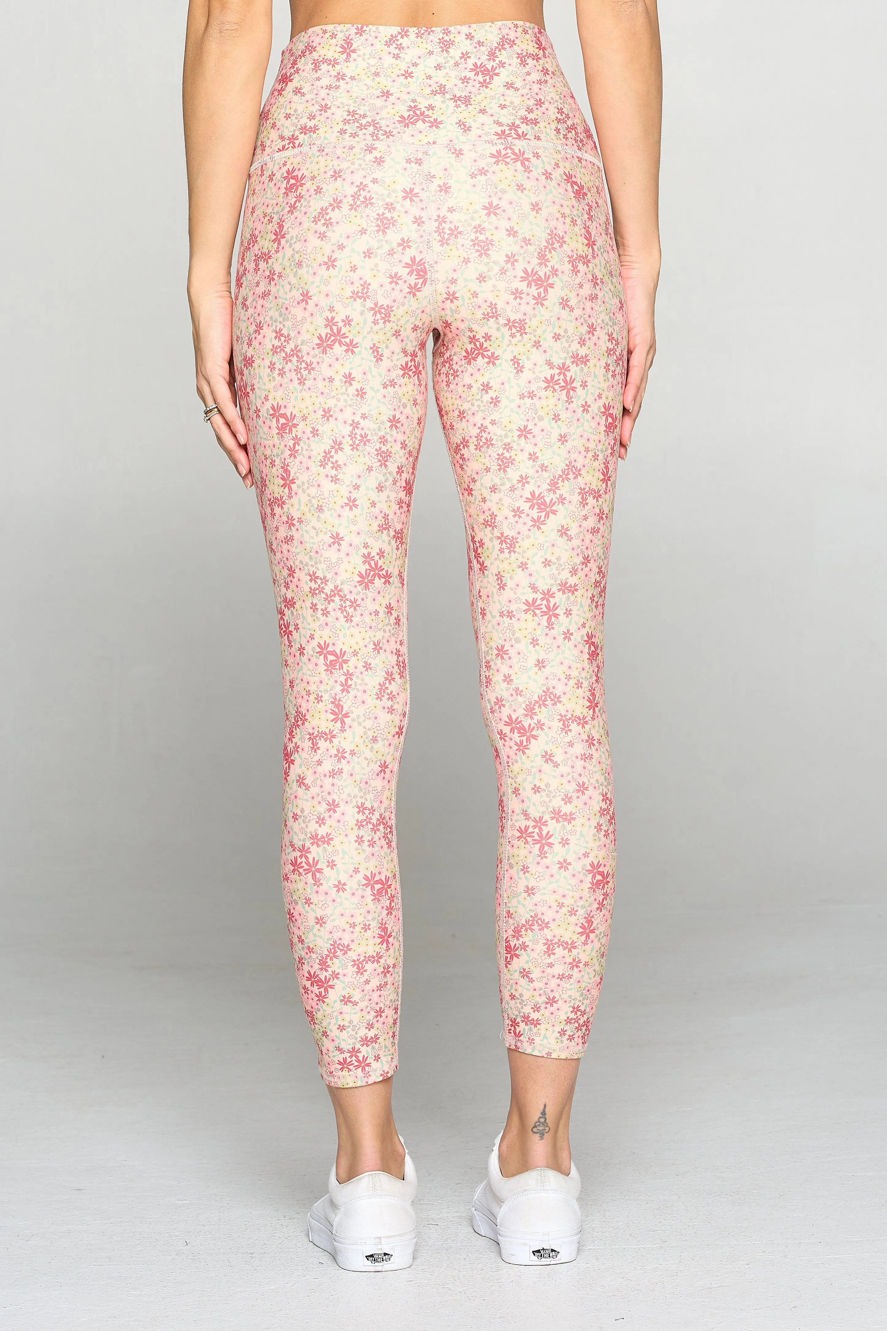 Mia -  Cherry Mix Garden 7/8 Legging (High-Waist)