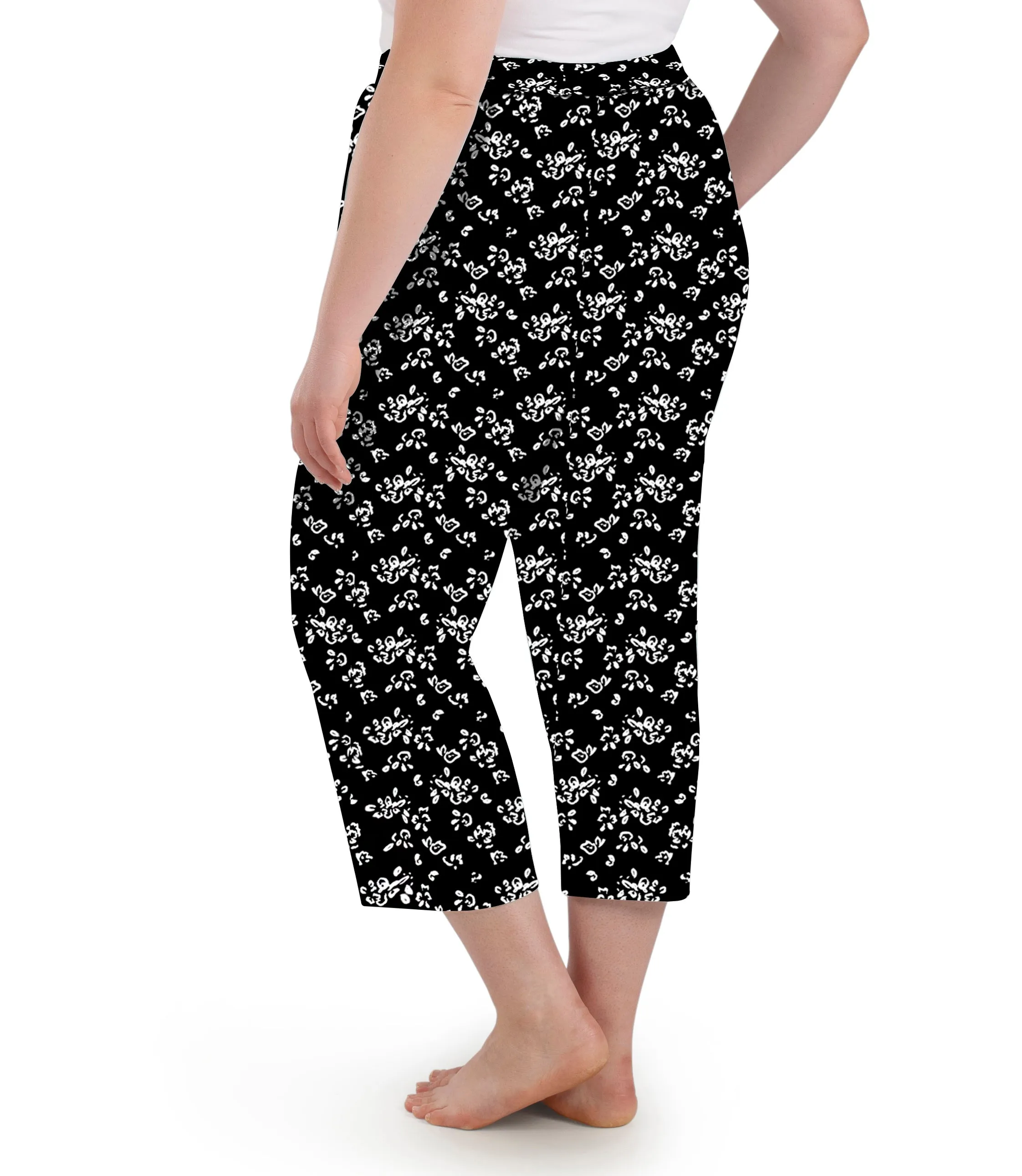 Stretch Naturals Lite Pocketed Capris Fresh Gardenia Print